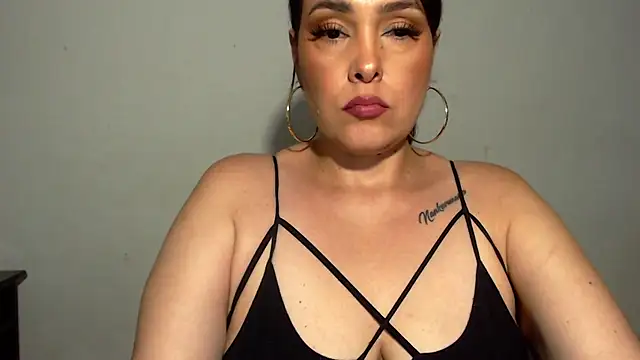 Miss Agatha online show from October 11, 2:33 am