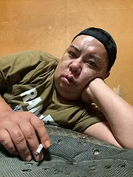 Snapshot of punk0805 chatting on October 12, 12:59 pm punk0805 online show from October 12, 12:59 pm