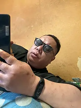 punk0805 online show from March 25, 4:18 am