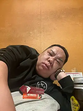 punk0805 online show from April 10, 1:16 pm