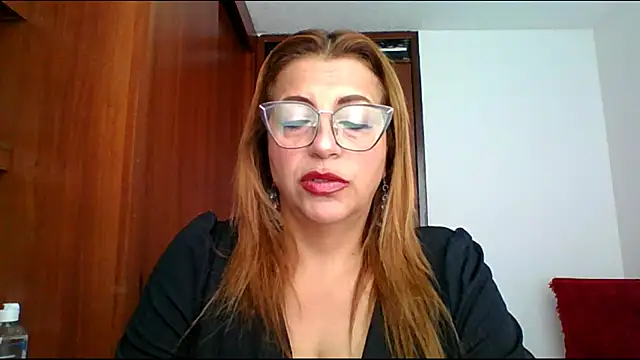 RossanaLionheart online show from April 7, 12:27 pm