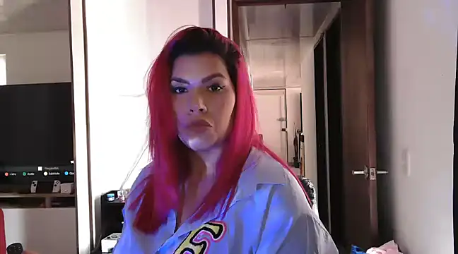 CarolinaRincon online show from February 1, 7:23 pm