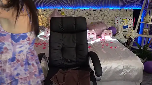 IsabellaFoxyy online show from March 14, 1:49 pm