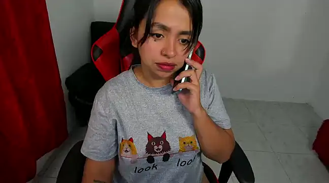 Snapshot of cory_rose chatting on February 4, 3:22 am cory rose online show from February 4, 3:22 am