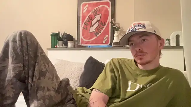 Snapshot of younghungginger chatting on January 30, 1:11 am younghungginger online show from January 30, 1:11 am