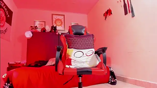 Snapshot of AlejoKhalifa_ chatting on February 3, 10:09 am AlejoKhalifa online show from February 3, 10:09 am