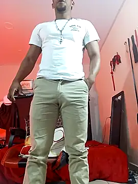 Snapshot of AlejoKhalifa_ chatting on March 5, 10:33 am AlejoKhalifa online show from March 5, 10:33 am