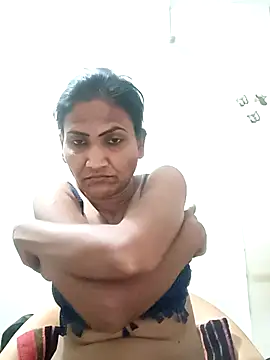 Snapshot of sunita6009 chatting on February 1, 5:44 pm sunita6009 online show from February 1, 5:44 pm