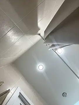 Yourdirtybitch online show from October 18, 5:21 am