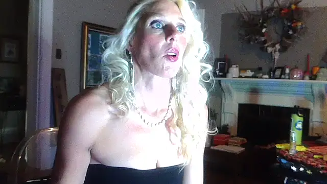 Glamazonx online show from October 31, 2:23 am