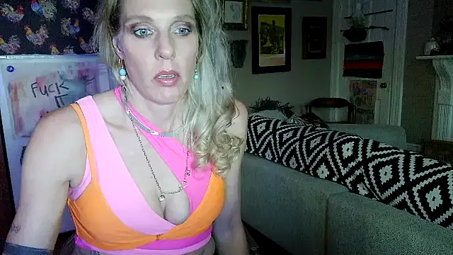 Glamazonx online show from March 21, 1:10 am