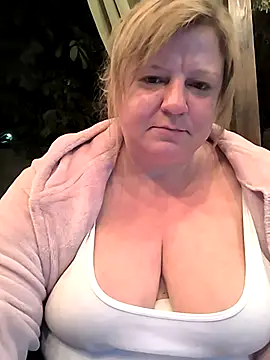 jusichka online show from September 26, 4:55 pm