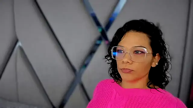 Snapshot of paula_daniela1 chatting on February 27, 9:14 pm paula daniela1 online show from February 27, 9:14 pm