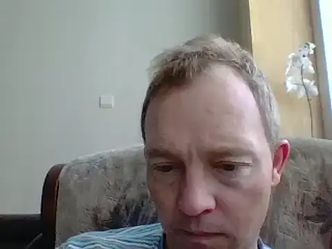 Snapshot of bertolini chatting on March 15, 7:20 am bertolini online show from March 15, 7:20 am