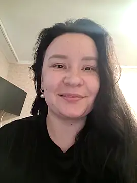 AlexaLexie online show from November 8, 1:22 pm