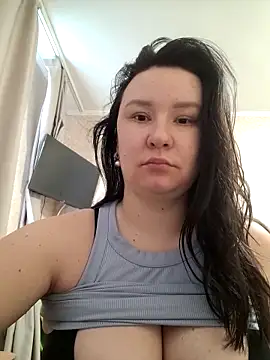 AlexaLexie online show from March 24, 7:02 am