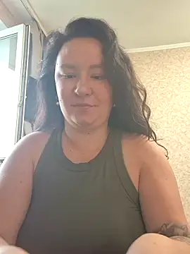AlexaLexie online show from July 9, 6:28 am