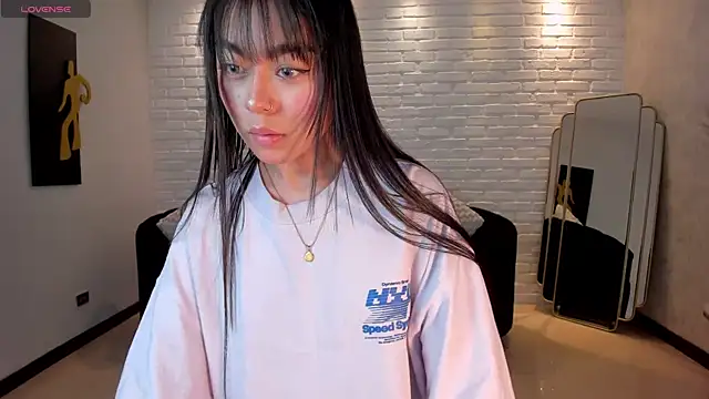 GigiLee  online show from January 4, 8:16 pm