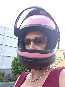 Snapshot of Irresistible24 chatting on January 16, 7:07 pm Irresistible24 online show from January 16, 7:07 pm