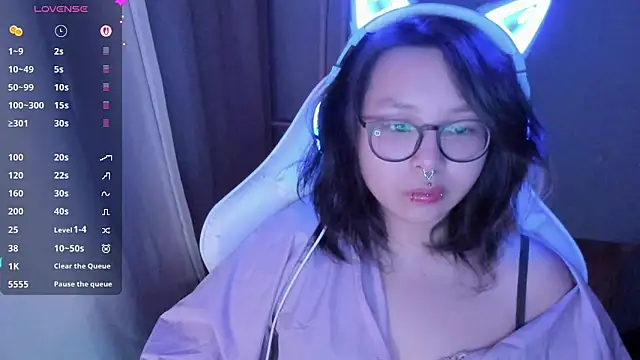 Snapshot of maydaykimmy chatting on April 29, 8:59 pm maydaykimmy online show from April 29, 8:59 pm