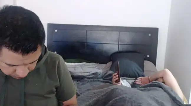 Snapshot of sexy_girls1 chatting on February 17, 6:26 pm sexy girls1 online show from February 17, 6:26 pm