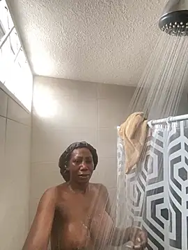 SUUKAM online show from January 6, 1:15 pm