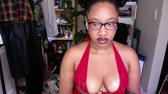 Snapshot of goddessdaisysky chatting on September 19, 4:07 pm goddessdaisysky online show from September 19, 4:07 pm