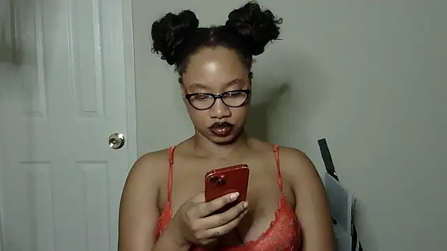 Snapshot of goddessdaisysky chatting on September 20, 4:35 am goddessdaisysky online show from September 20, 4:35 am
