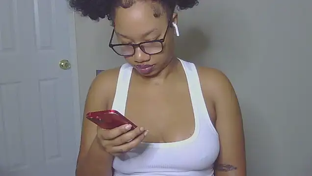 Snapshot of goddessdaisysky chatting on October 20, 3:56 pm goddessdaisysky online show from October 20, 3:56 pm