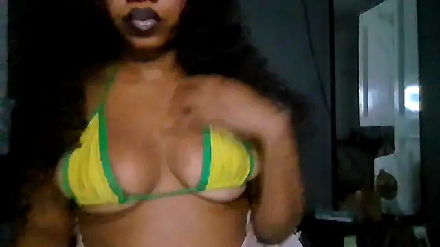 Snapshot of goddessdaisysky chatting on May 25, 7:25 am goddessdaisysky online show from May 25, 7:25 am