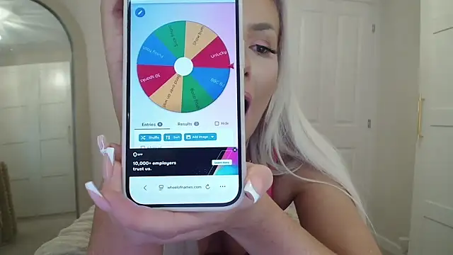 BeccaBailey online show from December 16, 8:25 pm