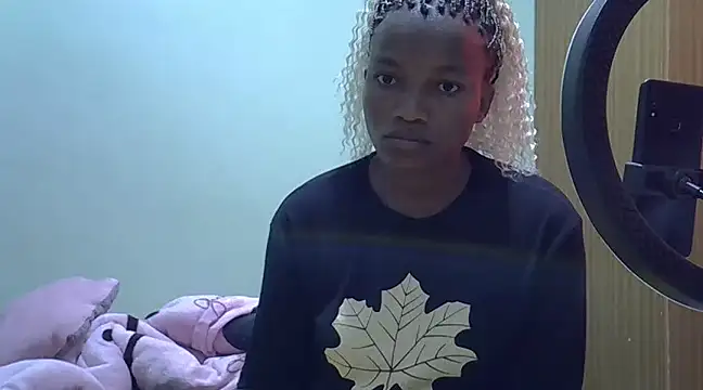 prettychoco1 online show from December 26, 11:43 am