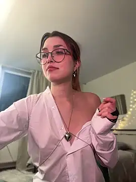 Snapshot of Evangeline_Lawrence_ chatting on March 11, 5:02 pm Evangeline Lawrence  online show from March 11, 5:02 pm