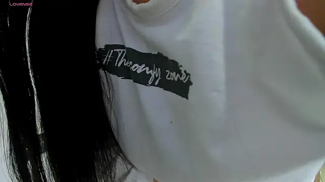 andrea osorio  online show from February 16, 3:27 pm