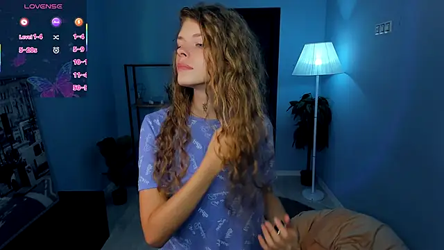 RayaNenlia online show from September 26, 5:11 am