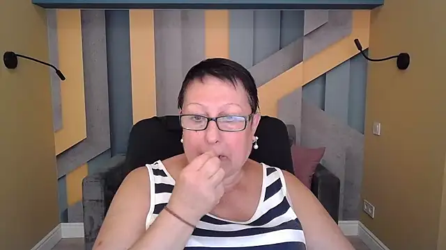 BarbaraTurners online show from September 15, 6:41 pm