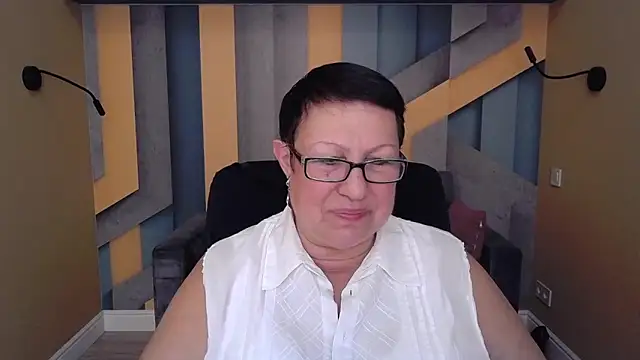 BarbaraTurners online show from October 10, 6:29 pm