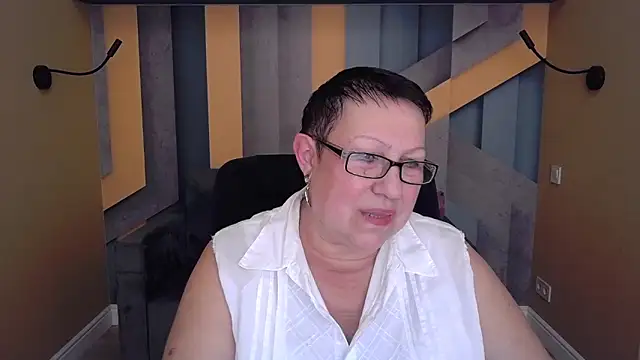 BarbaraTurners online show from November 10, 7:35 pm