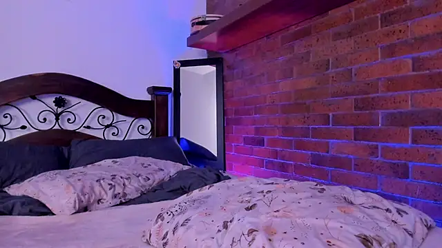 noemi foxxx online show from February 6, 3:20 pm