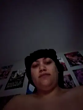 Snapshot of honeeyyy_pot chatting on February 28, 5:37 pm honeeyyy pot online show from February 28, 5:37 pm