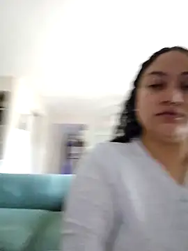Snapshot of honeeyyy_pot chatting on September 14, 5:01 pm honeeyyy pot online show from September 14, 5:01 pm