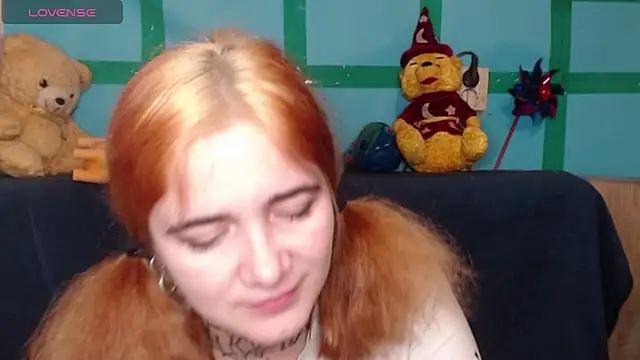 Snapshot of Yours_good_mood chatting on March 6, 2:30 am Yours good mood online show from March 6, 2:30 am