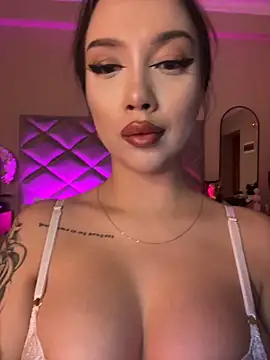 BamBam XO online show from February 8, 5:08 am