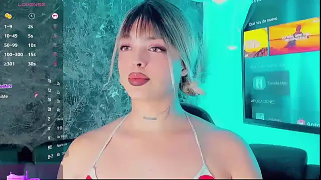 Emmaa Saenz  online show from January 6, 12:14 am