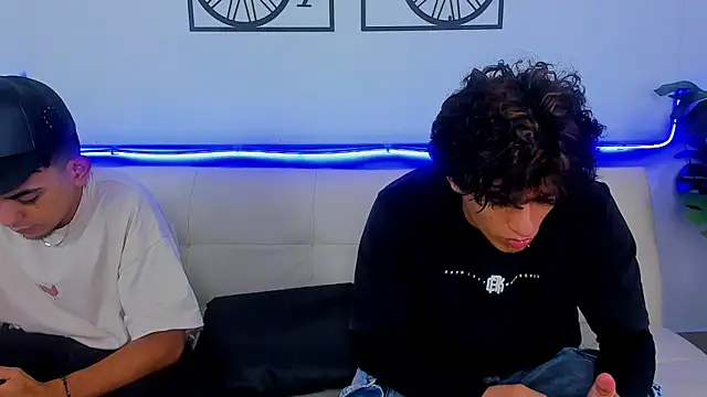 Crazy nigth01 online show from February 5, 7:51 pm