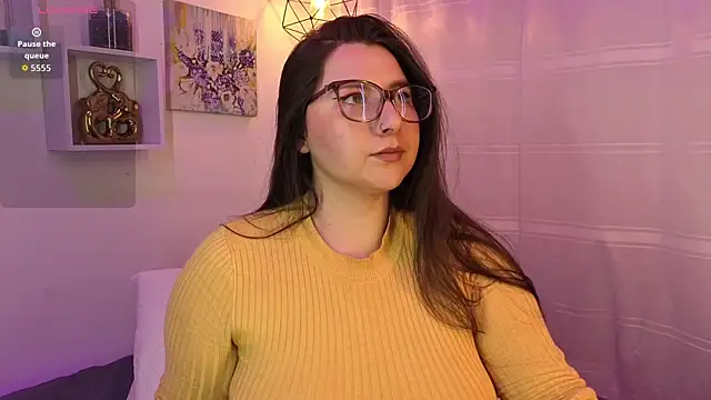 Roxxanne Bail online show from November 21, 1:37 am