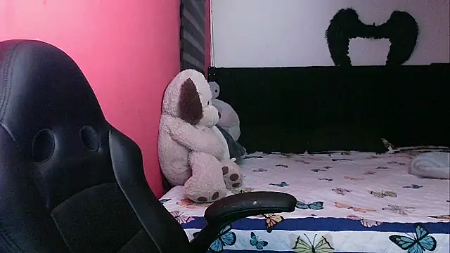 charlotedoll online show from February 18, 12:39 am