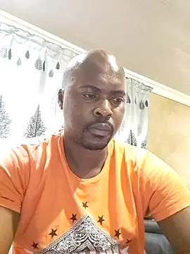 Snapshot of Lows2112 chatting on November 6, 7:59 pm Lows2112 online show from November 6, 7:59 pm