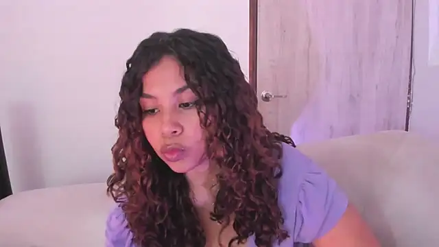 Snapshot of Vidiia chatting on February 3, 12:09 am Vidiia online show from February 3, 12:09 am