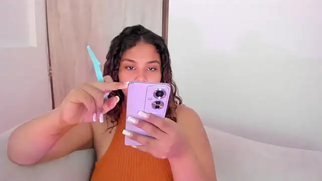 Snapshot of Vidiia chatting on February 22, 10:08 pm Vidiia online show from February 22, 10:08 pm